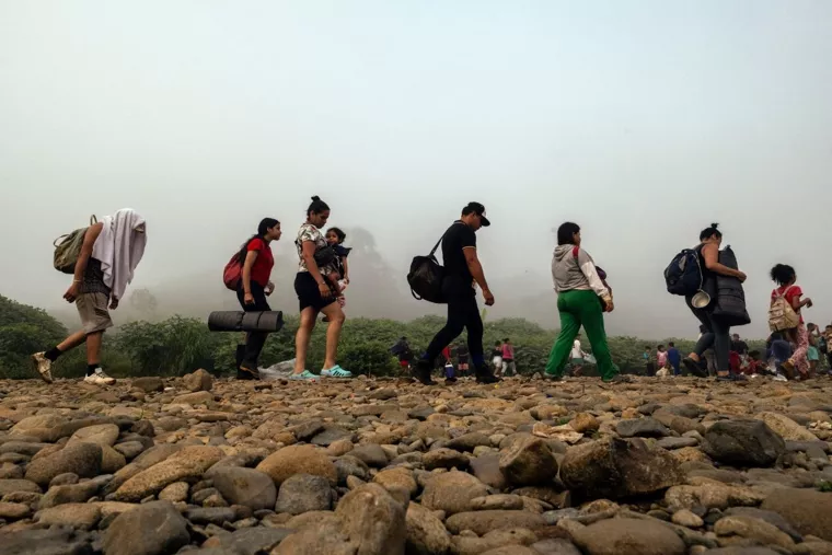라틴 아메리카에서 미국으로 향하는 이민자들을 대상으로 한 성폭력이 급증하고 있다.